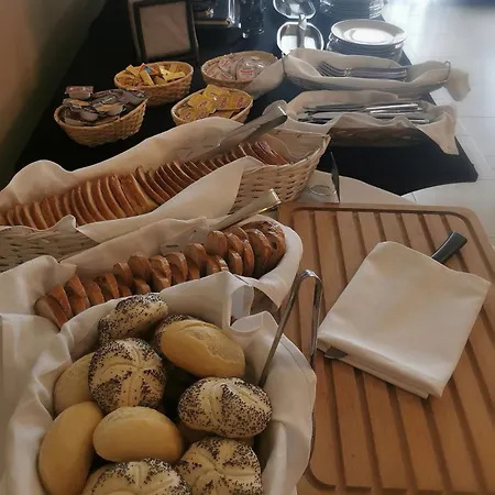 לינה וארוחת בוקר Rosato