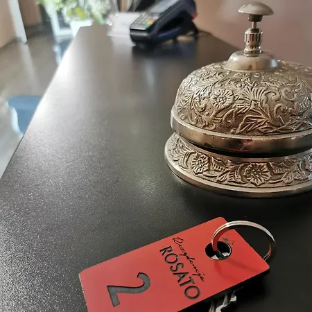 Rosato לינה וארוחת בוקר 3*